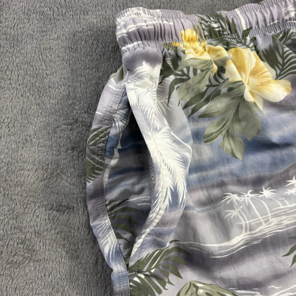 Tommy Bahama Swim Trunks Mens L Grey Floral Tropical Hibiscus Nylon Board Shorts